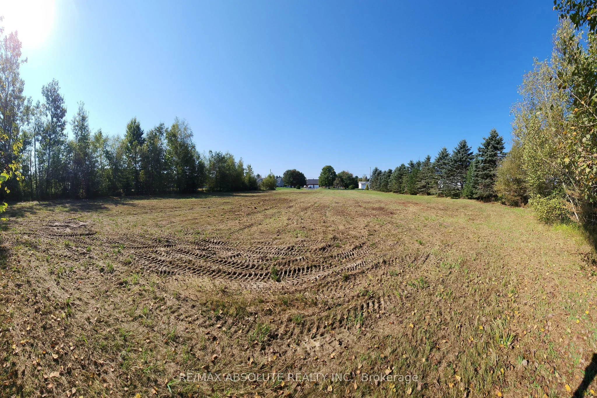 L36 PAUL Drive, Clarence-Rockland, ON K2H 8S1