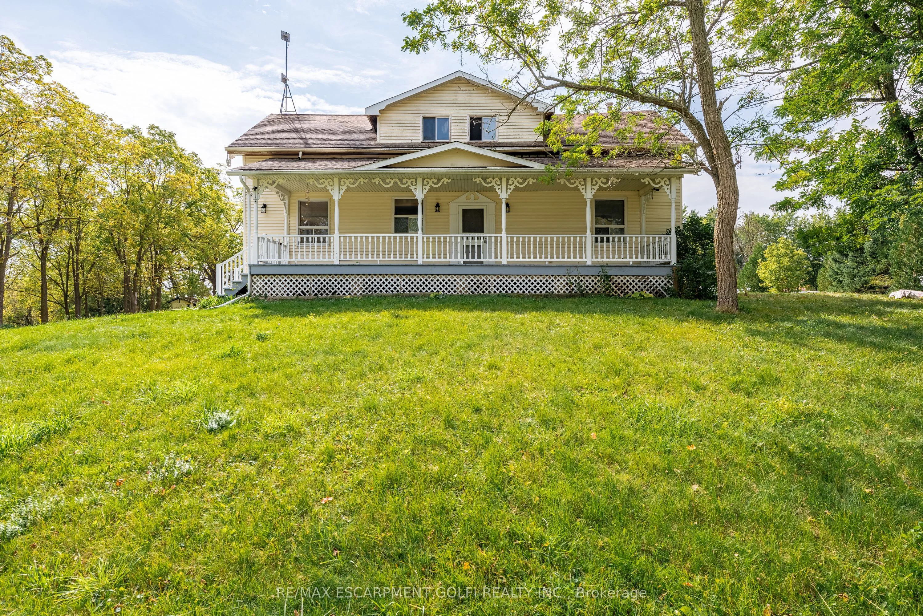 5782 Sixteen Road B, West Lincoln, ON L0R 1Y0