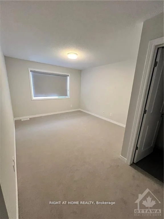 42 JARGEAU Road, Orleans - Convent Glen and Area, ON K1C 1T1