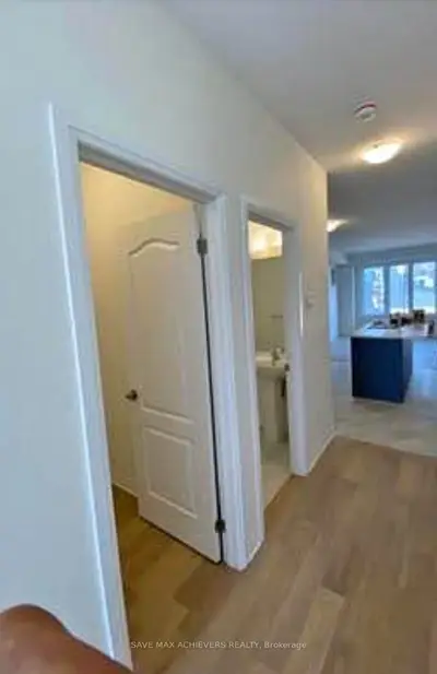 Semi-Detached in Welland