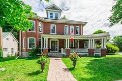 81 Henry Street, Quinte West, On K8v 3t6