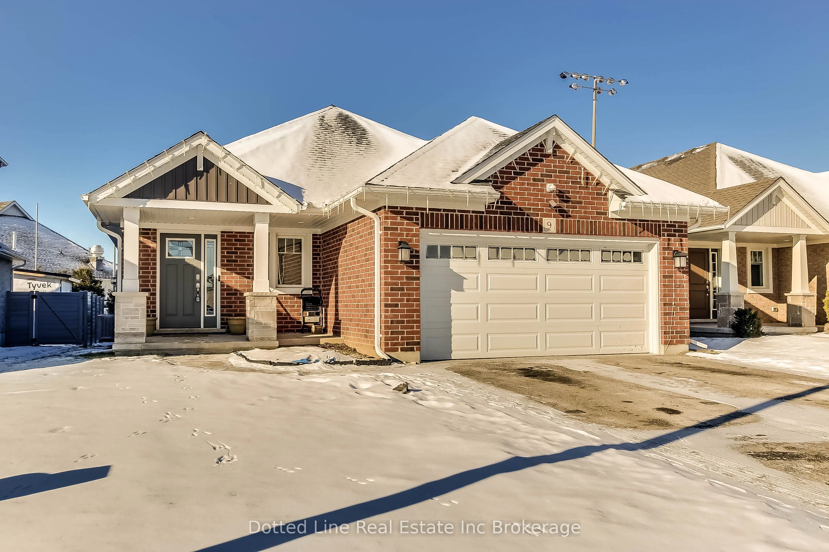 9 Nancy Court, Tillsonburg, On N4g 4g8