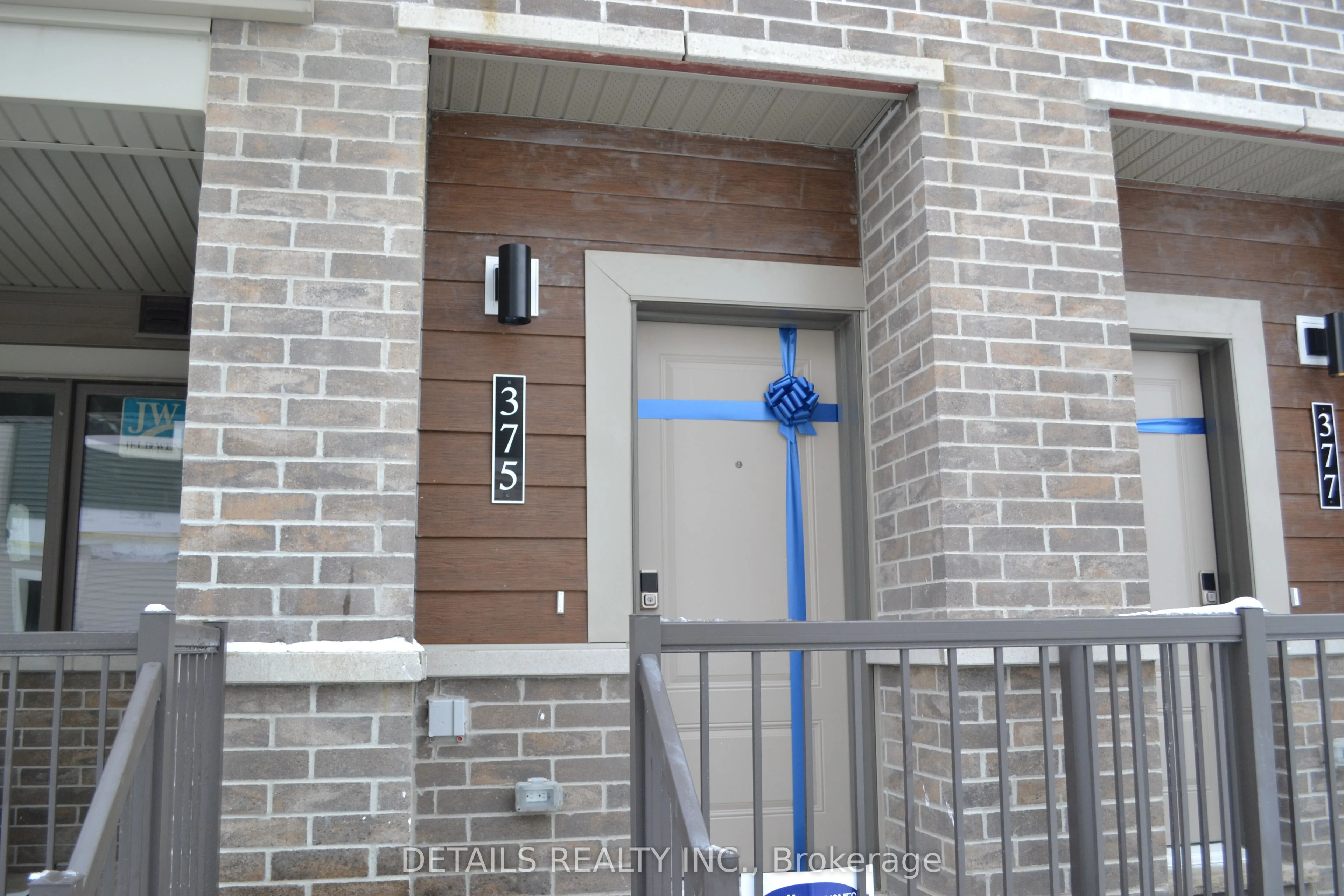 Condo Townhouse in Barrhaven