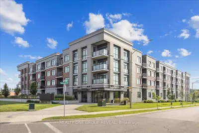 Condo Apartment in Hamilton