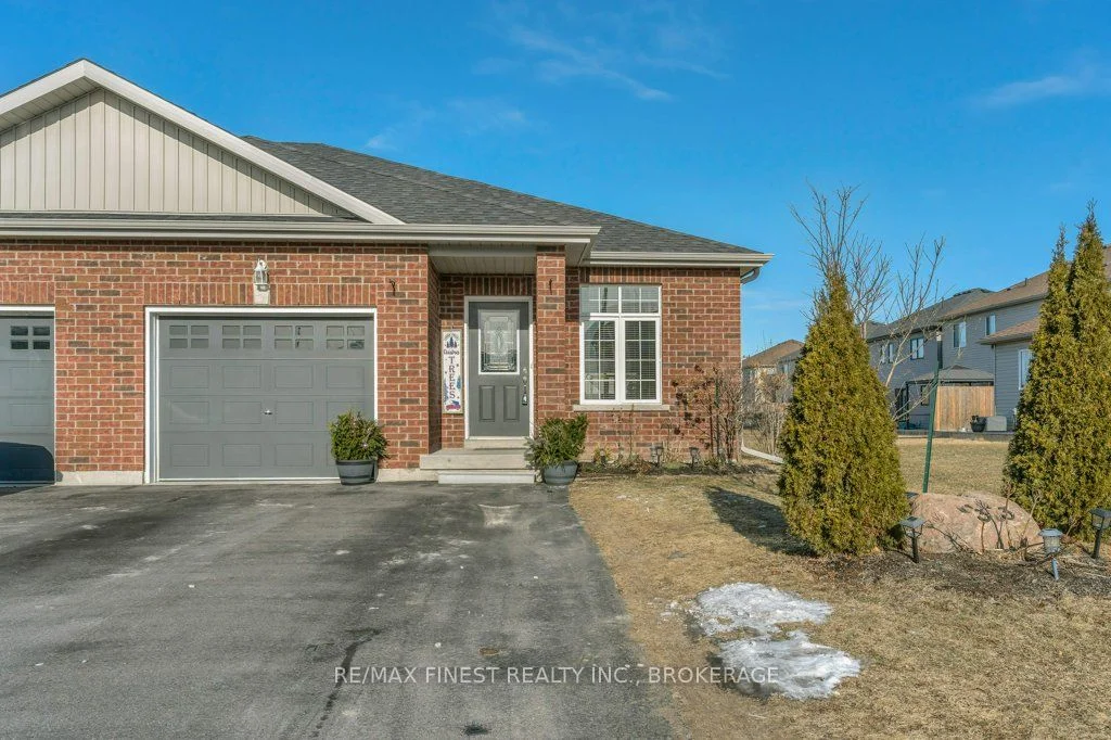 Semi-Detached in Greater Napanee