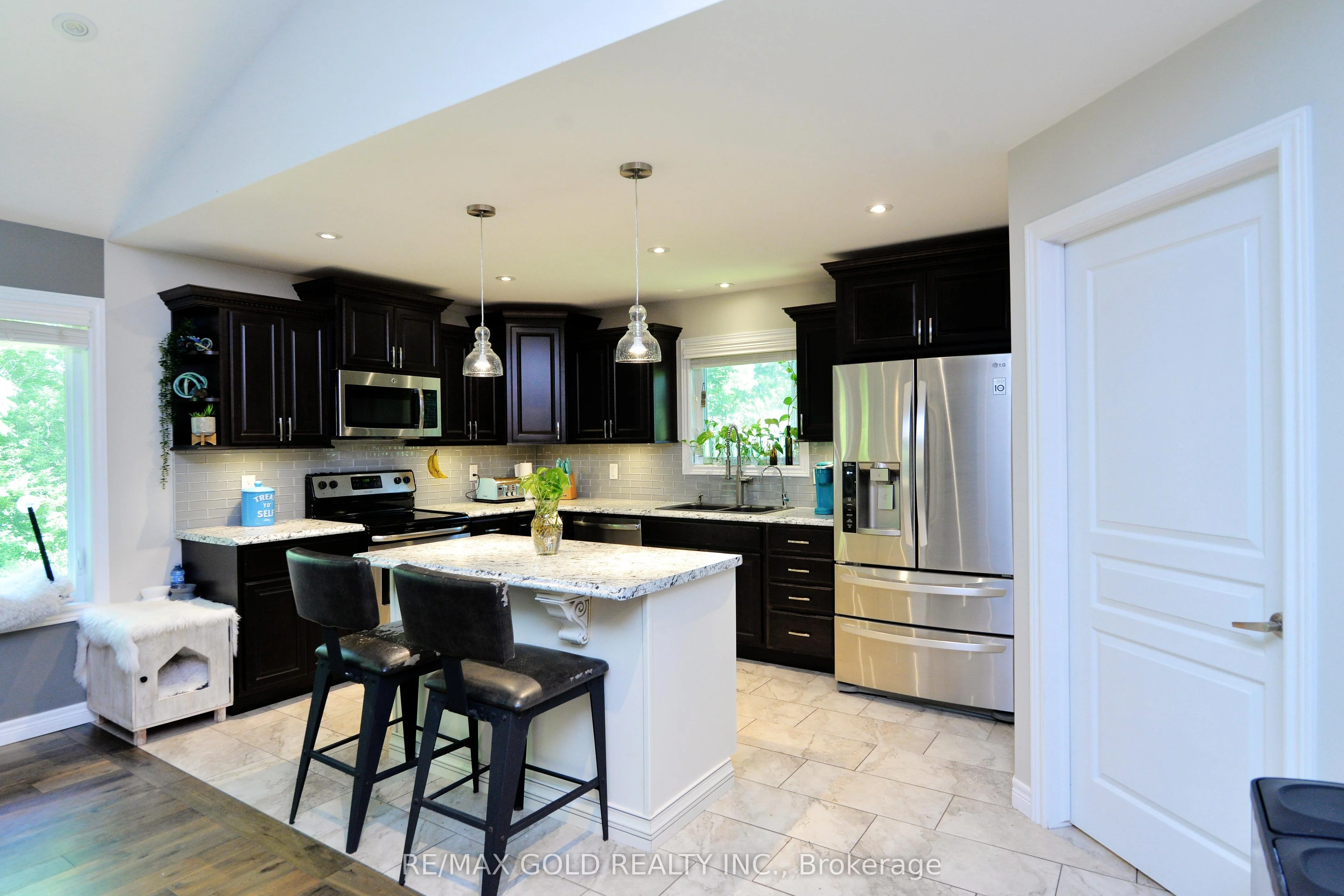 33 Centre Street S, Brantford, ON N3S 0G2
