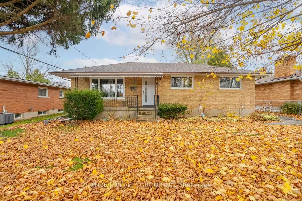 228 King Edward Avenue, London South, On N5z 3t7
