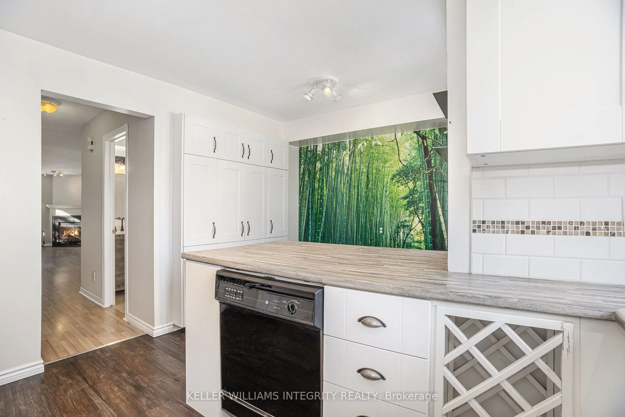61 Briston Point 28, Hunt Club - South Keys and Area, ON K1G 5P8