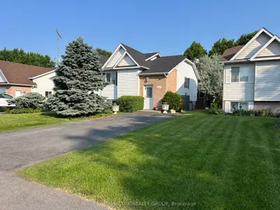 21255 Mc Naughton Court, South Glengarry, On K0c 1e0