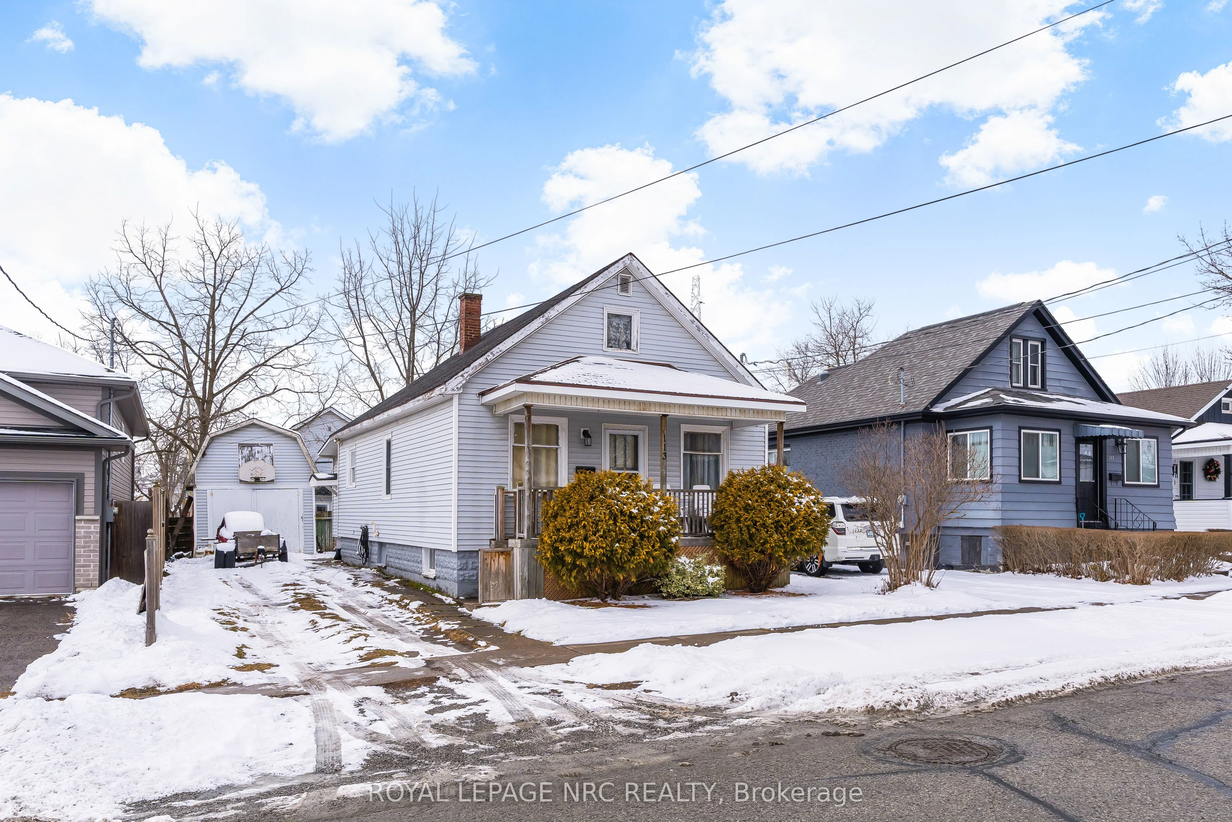 Detached in Thorold