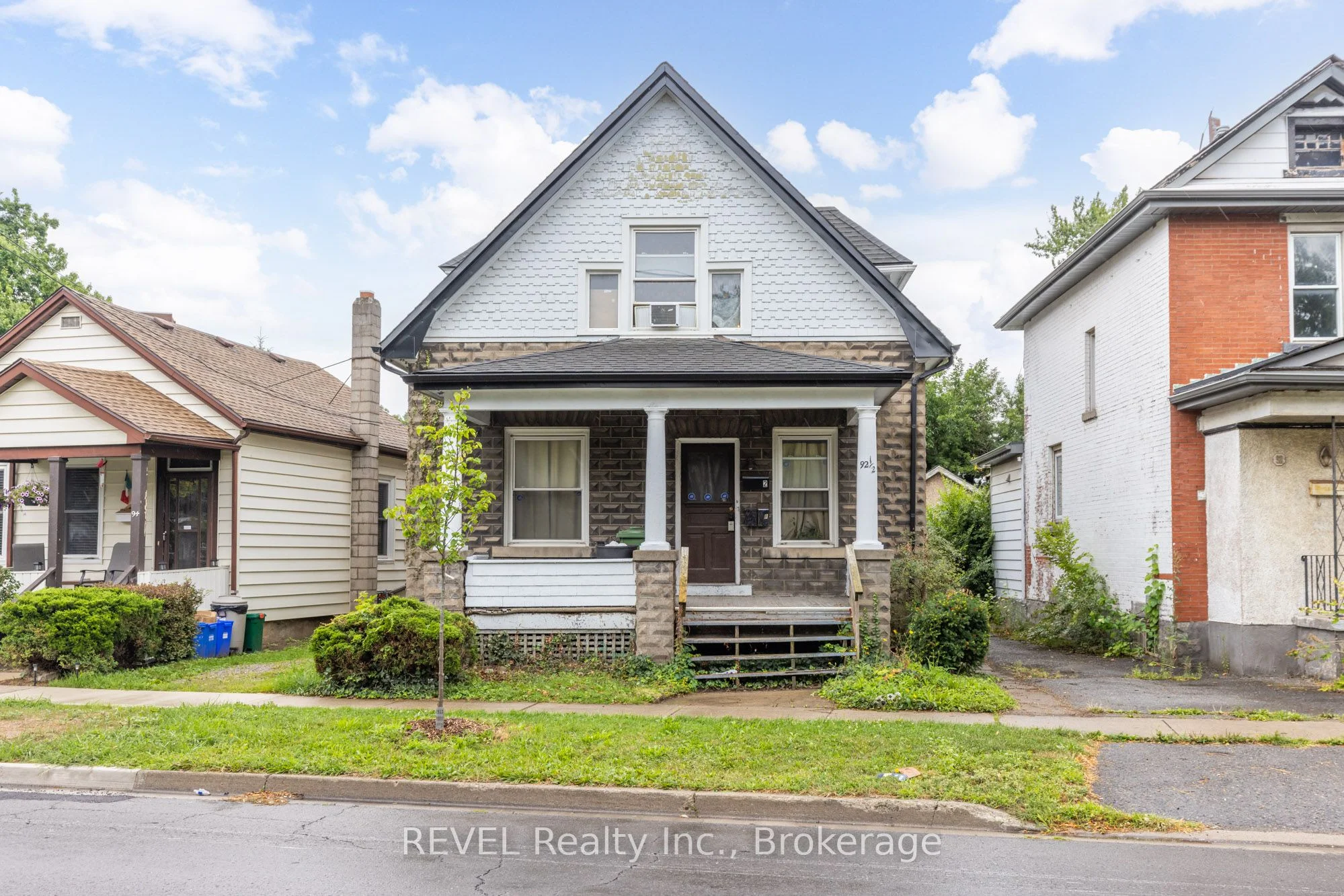 92 1/2 Welland Avenue, St. Catharines, On L2r 2n1