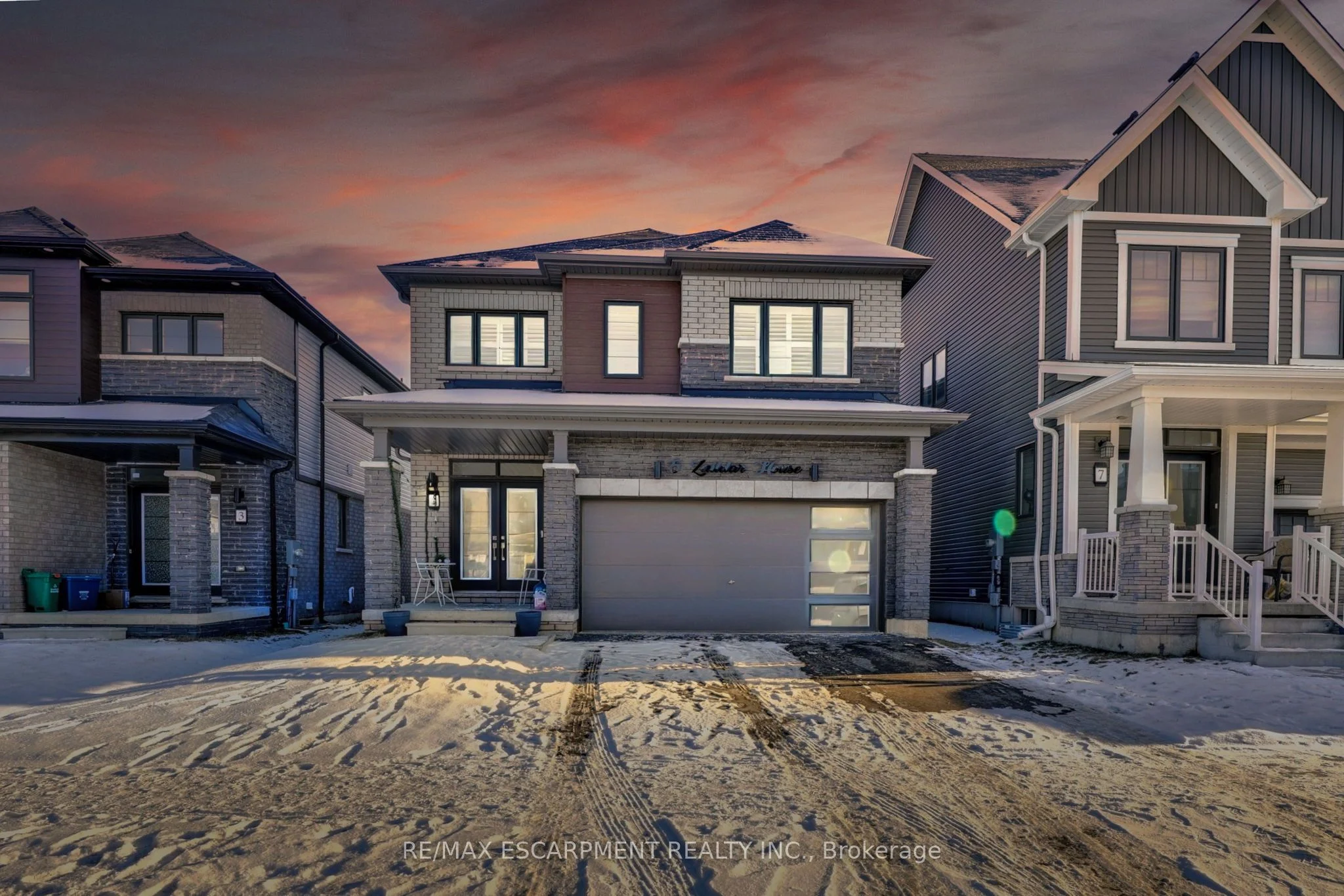 5 Mclaren Avenue, Brantford, On N3t 0s3