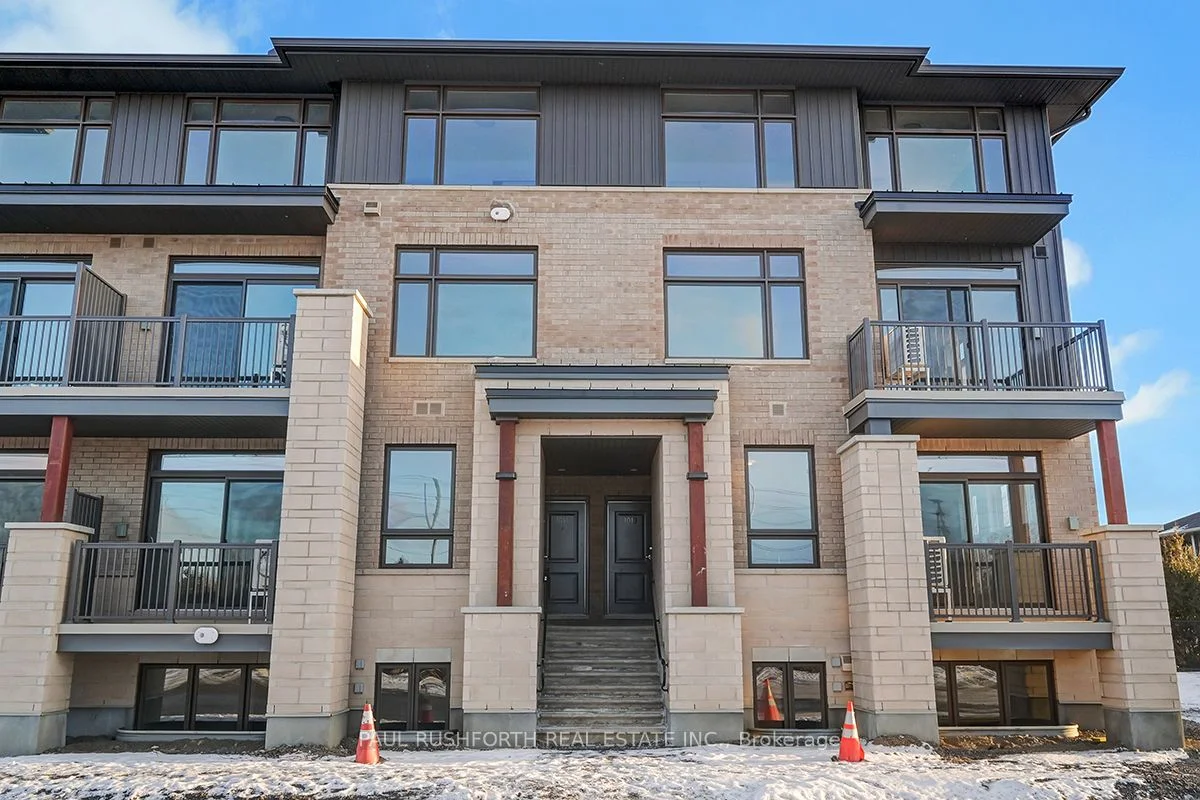 Condo Townhouse in Barrhaven
