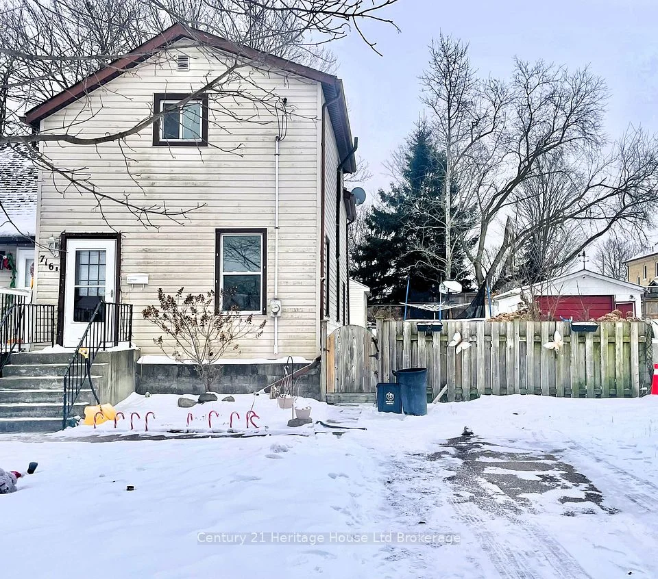 716 Frances Street B, Woodstock, ON N4S 2A4