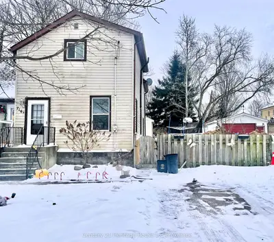 Semi-Detached in Woodstock