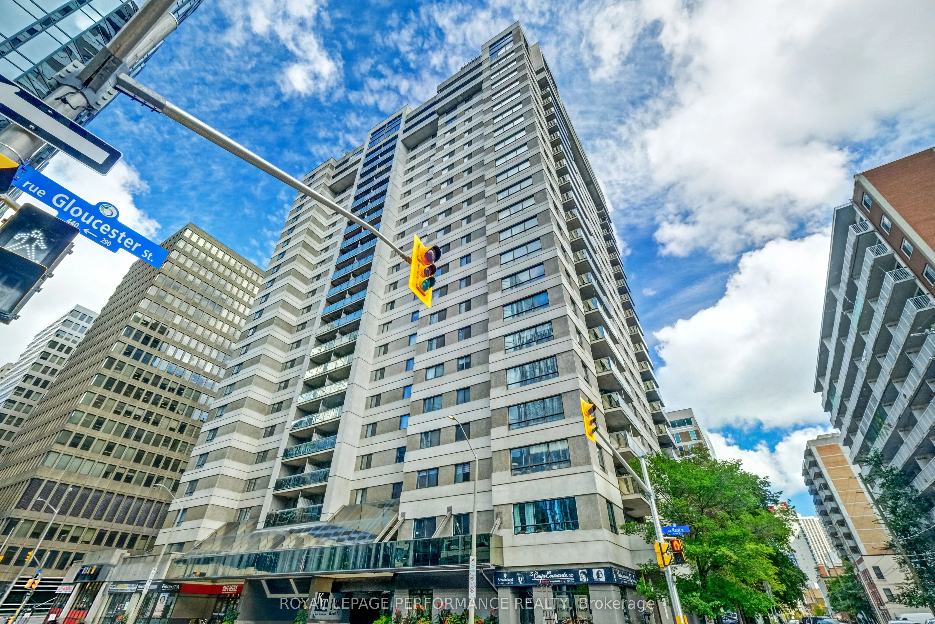 Condo Apartment in Ottawa Centre