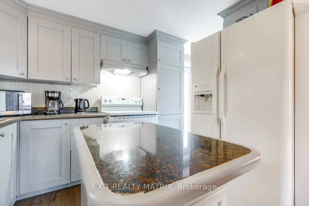17999 Strathmore Road, North Stormont, On K0c 1b0