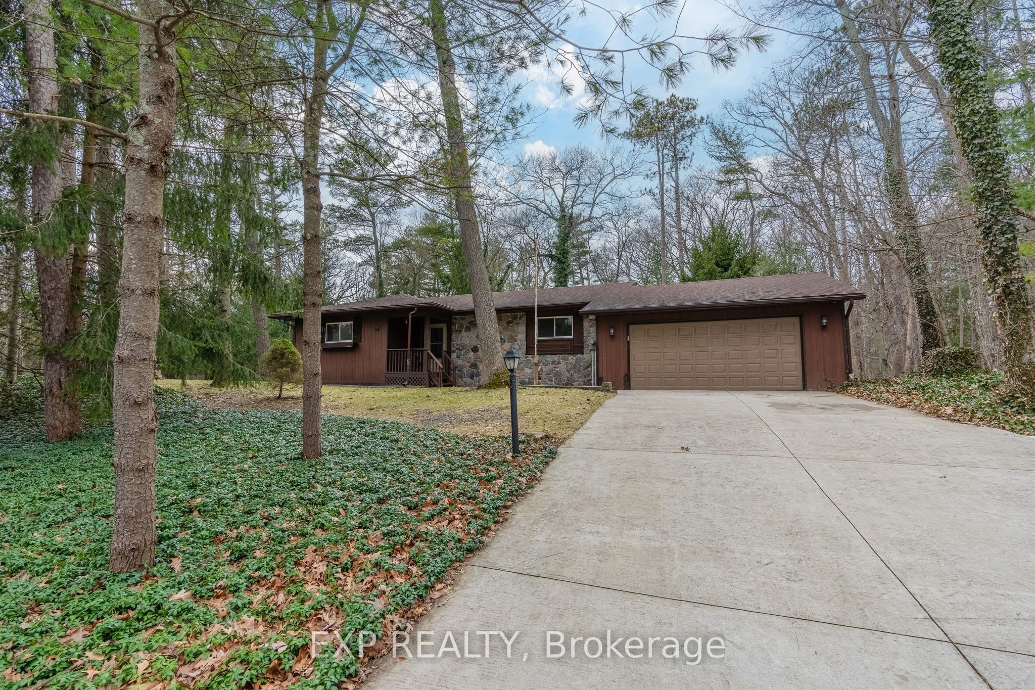Detached in Lambton Shores