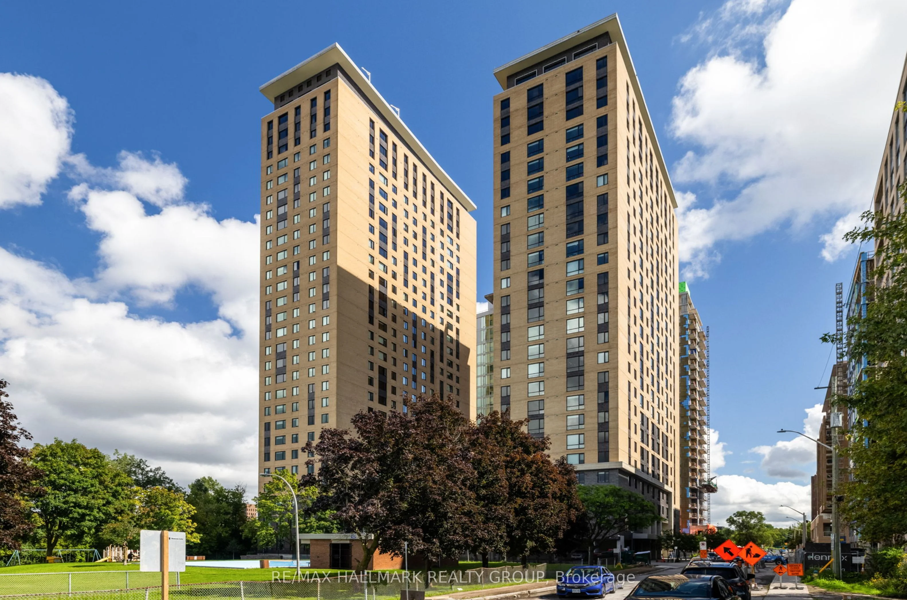 105 Champagne Avenue S 607, Dows Lake - Civic Hospital And Area, On K1s 5e5