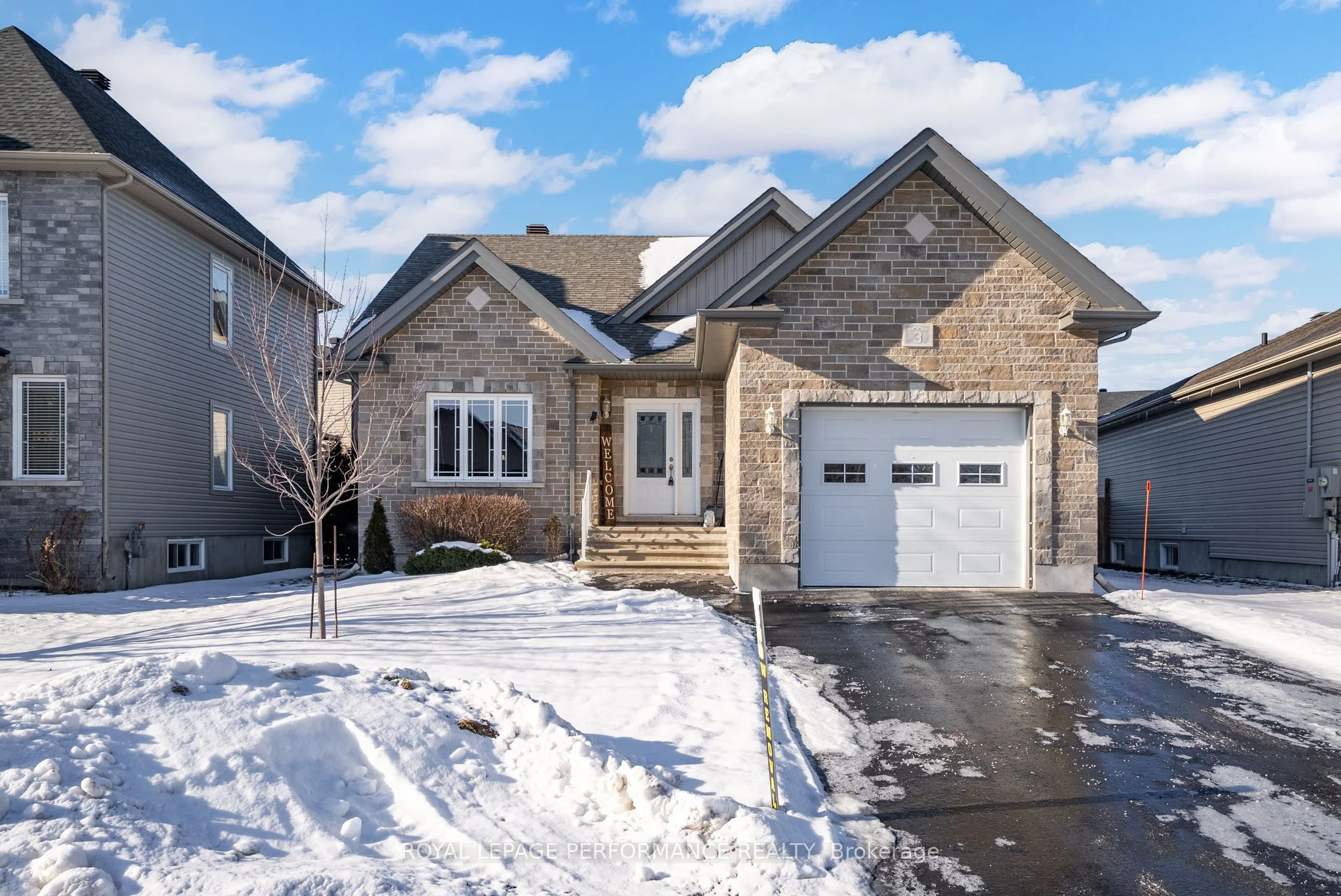 Detached in North Stormont