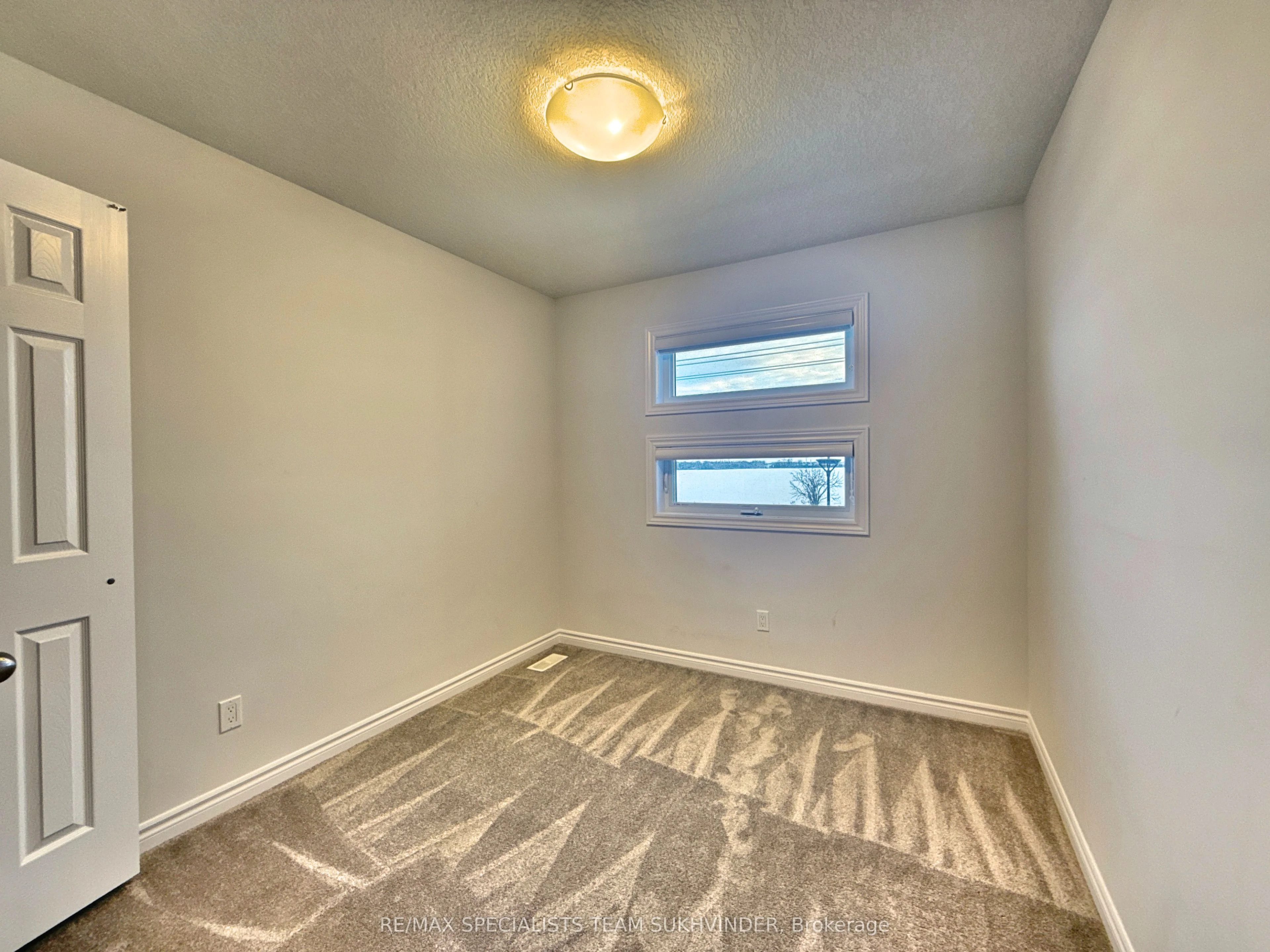 3173 Turner Crescent, London South, ON N6M 0J8