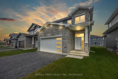 Detached in Loyalist