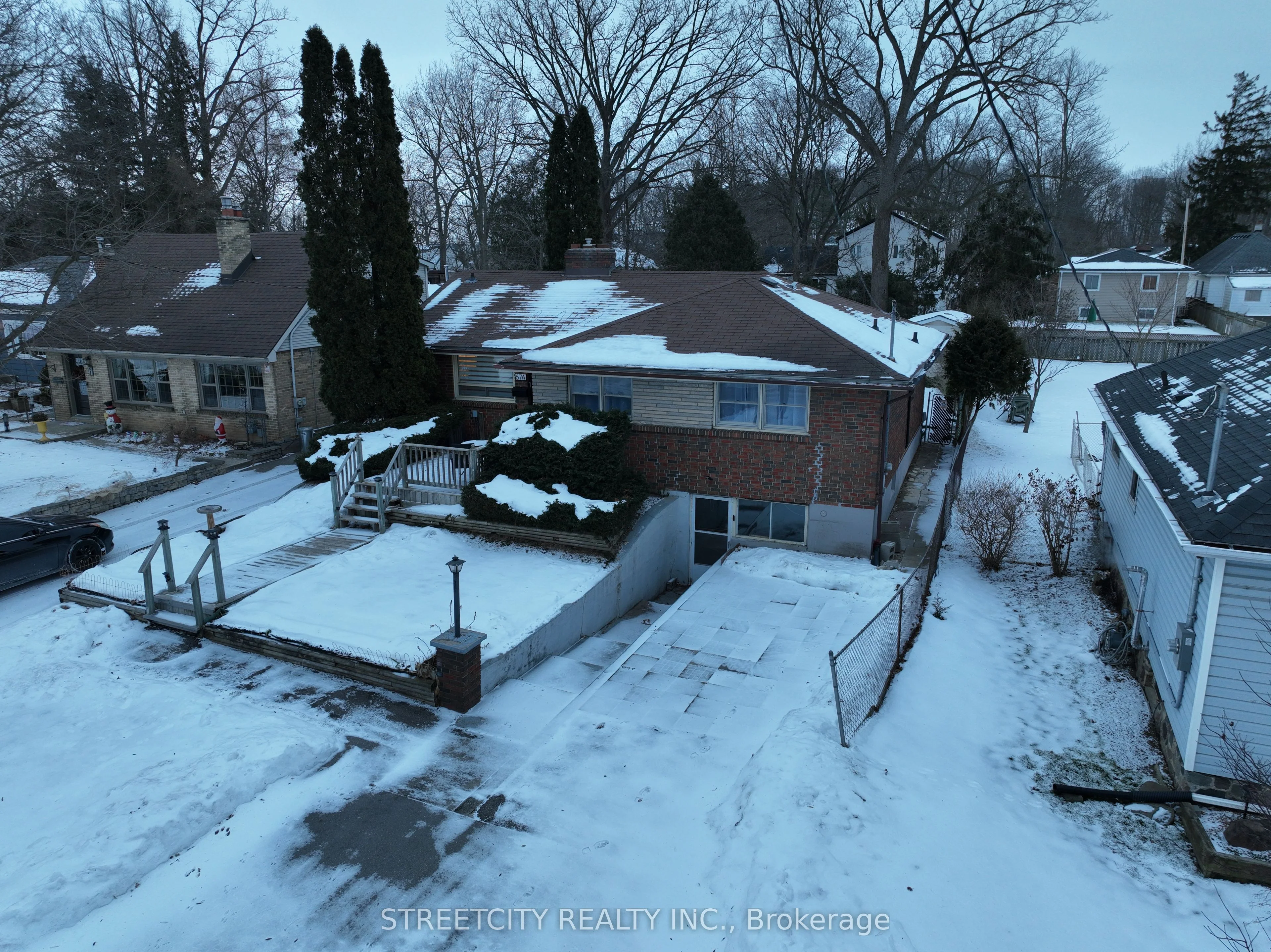 67 Britannia Avenue, London North, On N6h 2j3