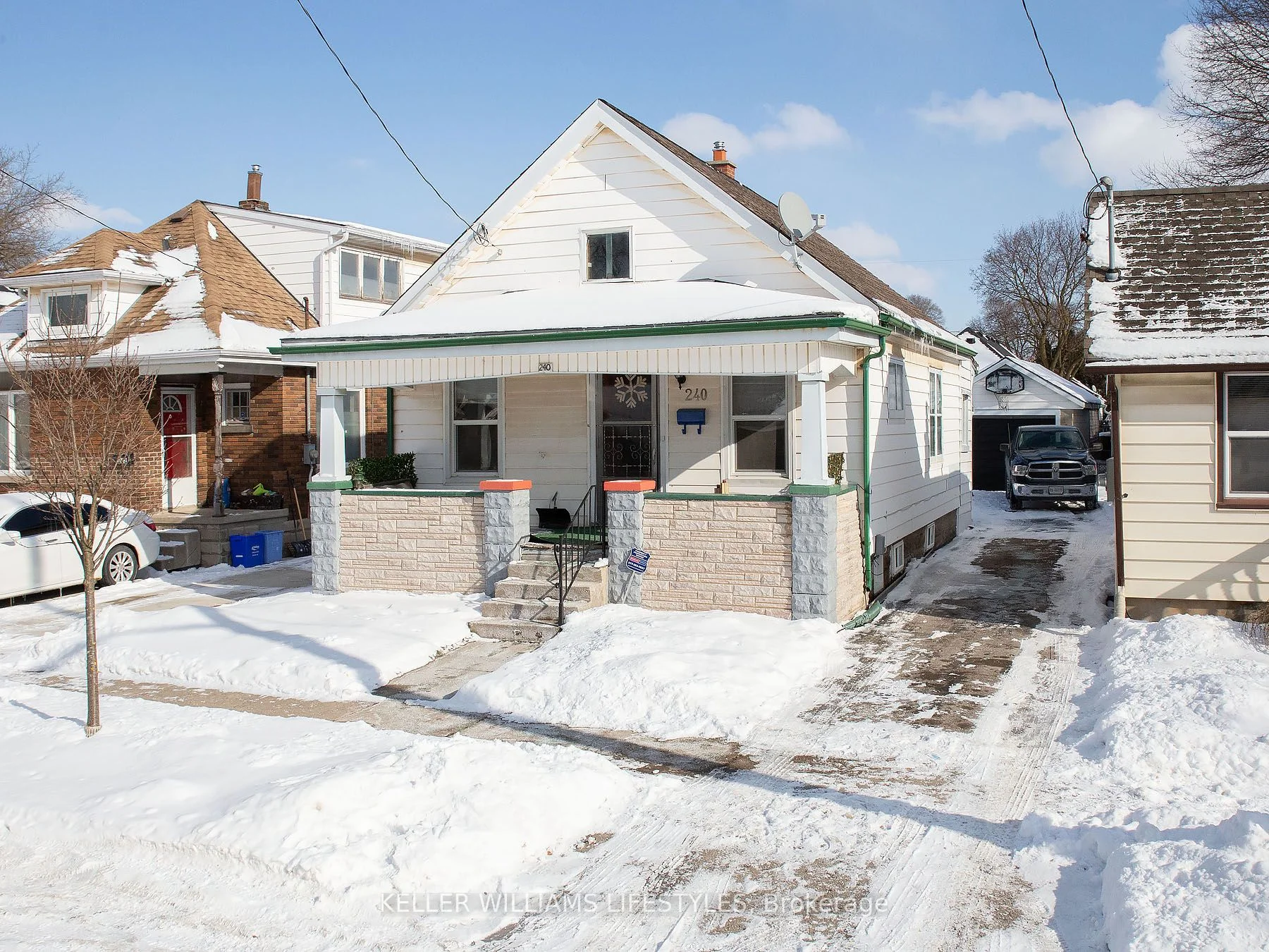 240 East Street E, London East, On N5z 2s2
