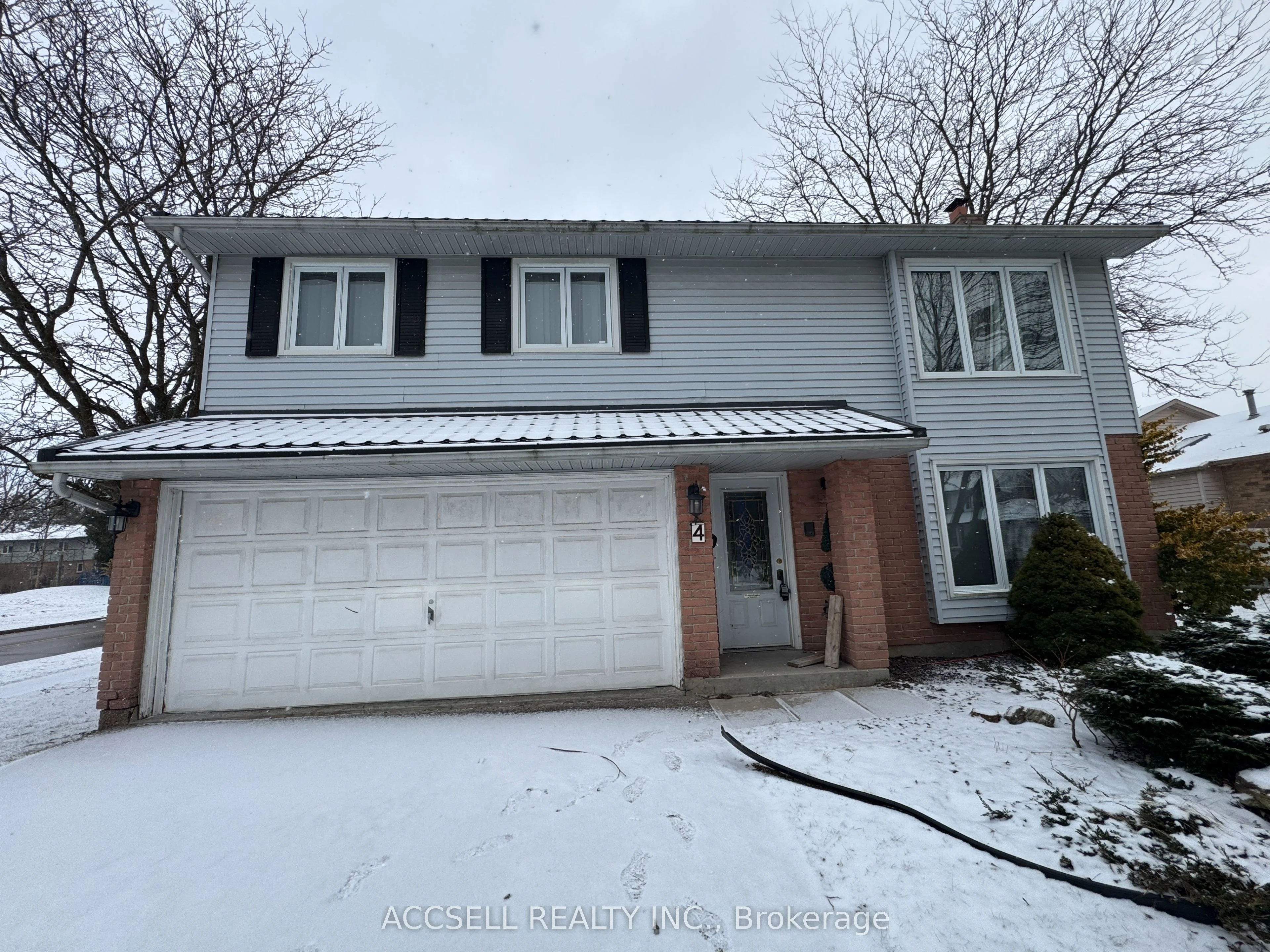 4 Banting Crescent, London North, On N6g 4g2