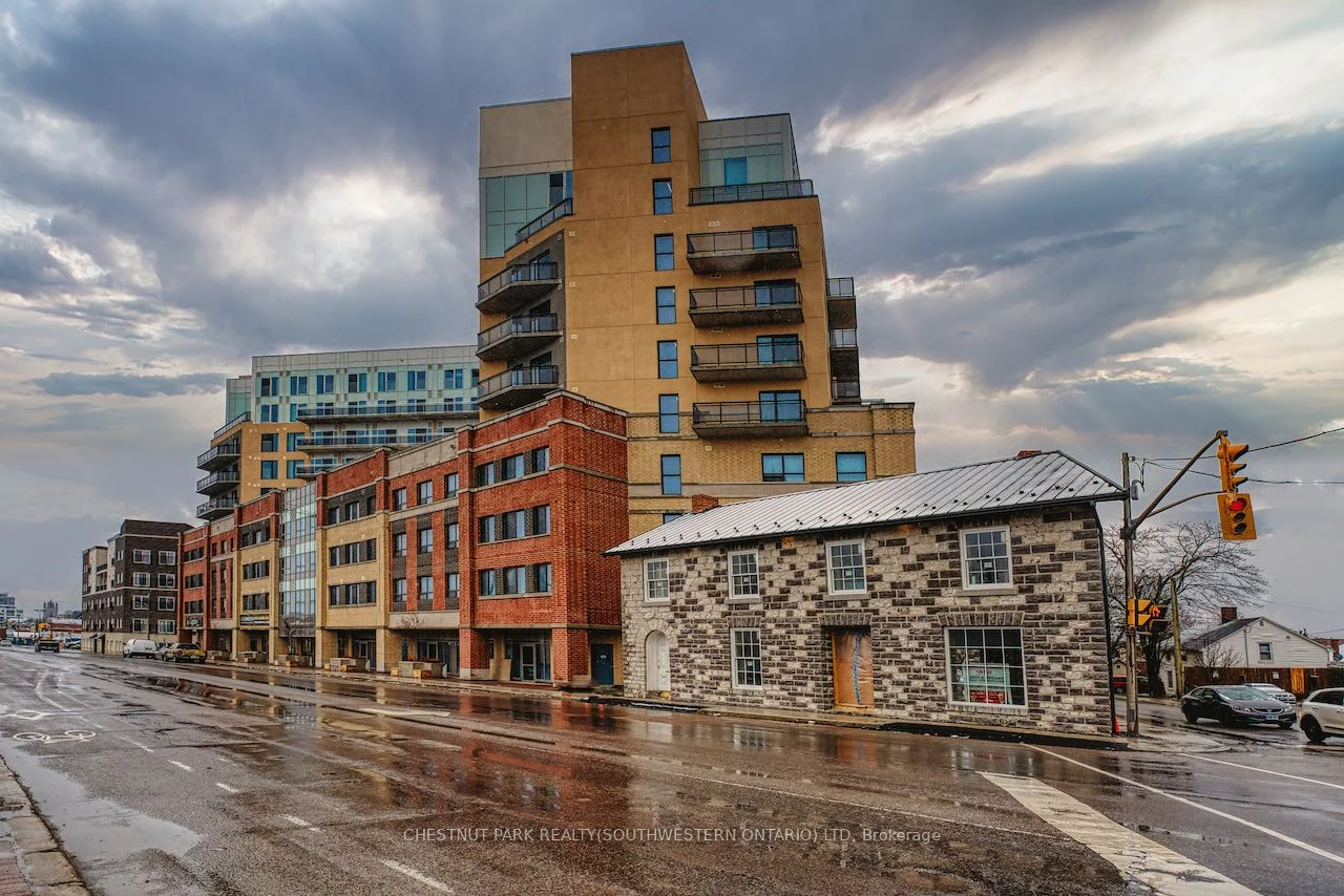 Condo Apartment in Kingston