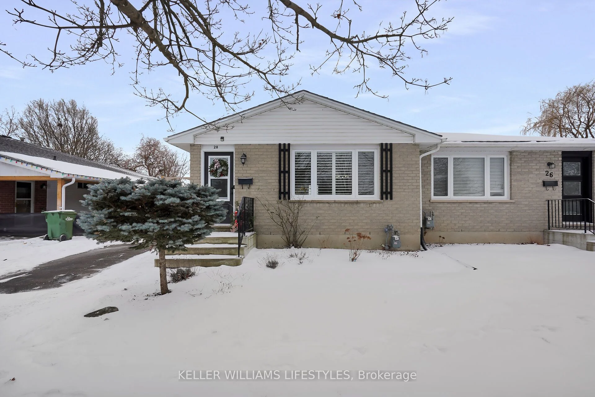 Semi-Detached in St. Thomas