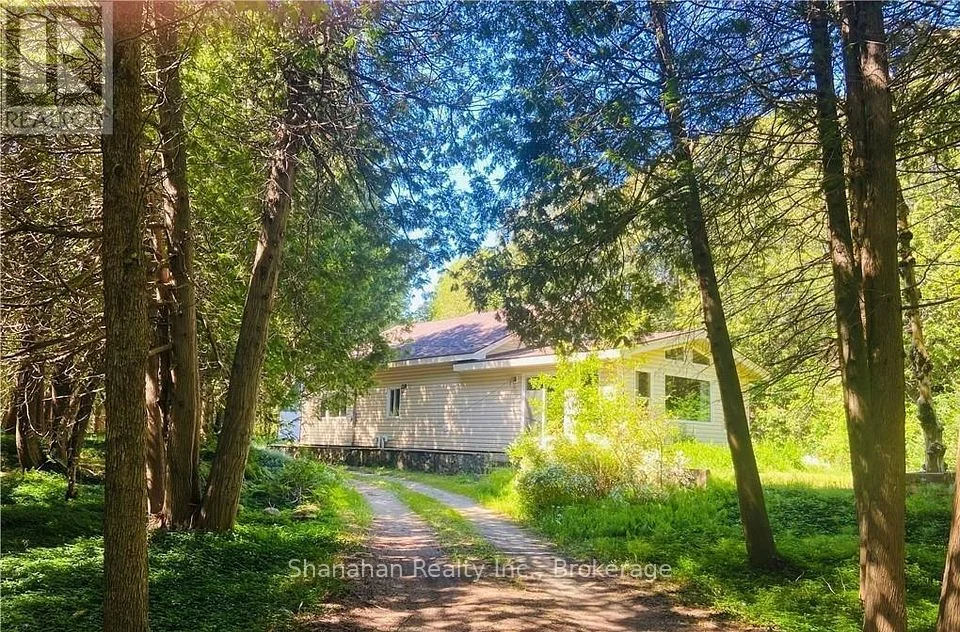 17 Little Cove Road, Northern Bruce Peninsula, On N0h 2r0