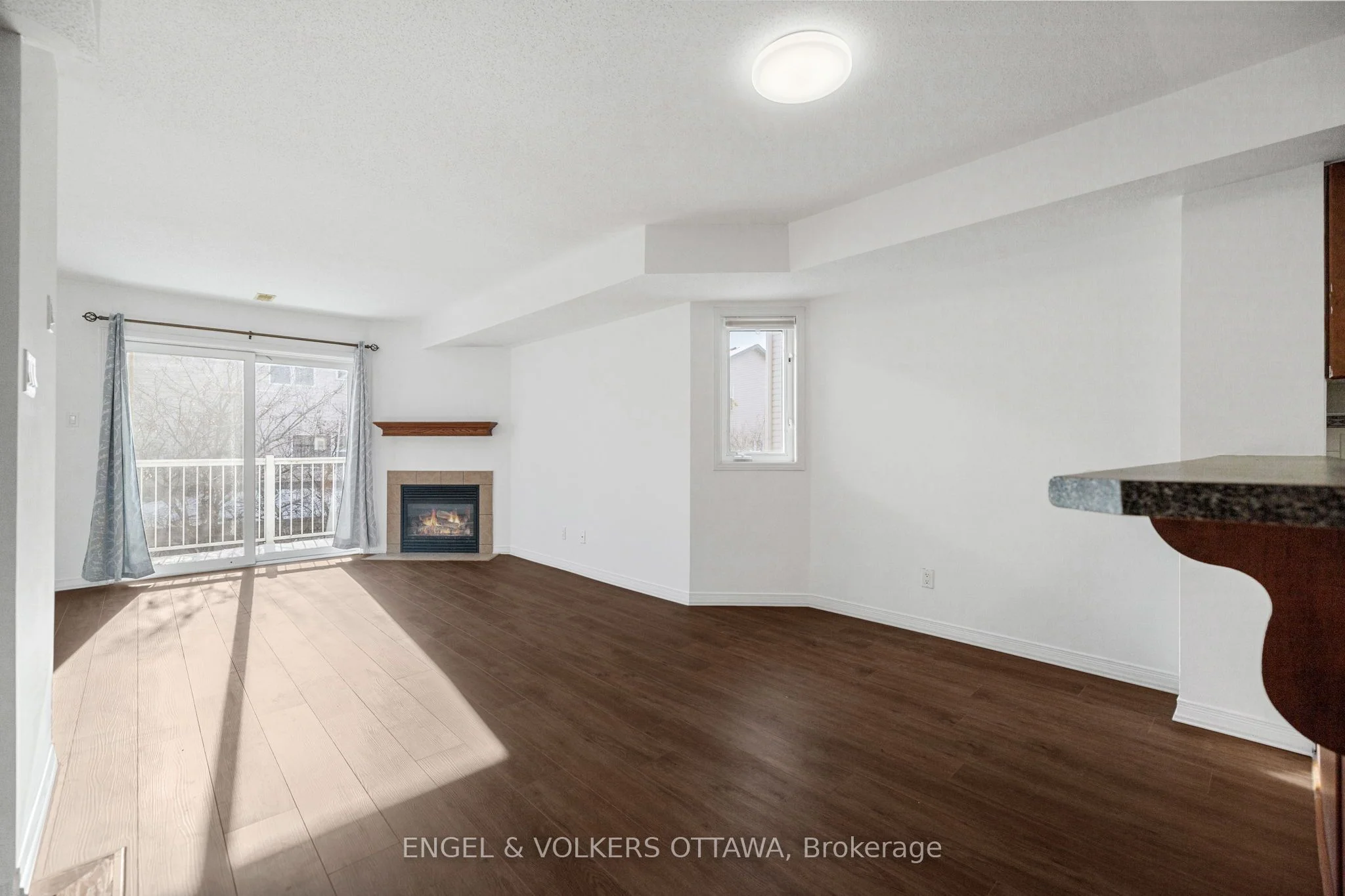 68 Steele Park, Cyrville - Carson Grove - Pineview, On K1j 0j2