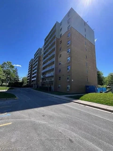931 Wonderland Road S 203, London South, On N6k 2x6