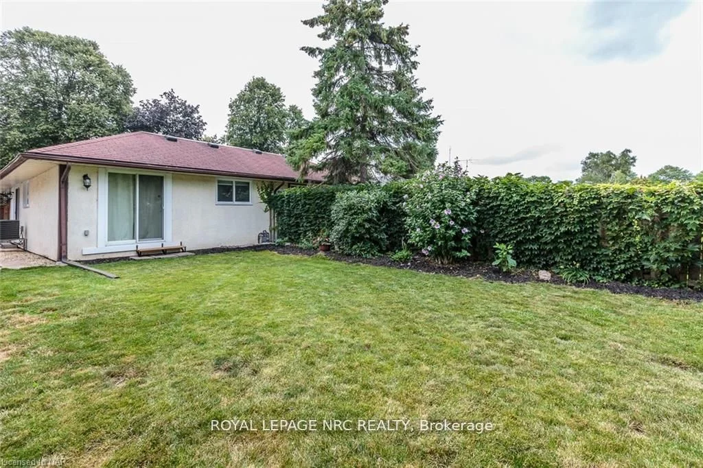 7057 Briarwood Avenue, Niagara Falls, On L2e 6x9
