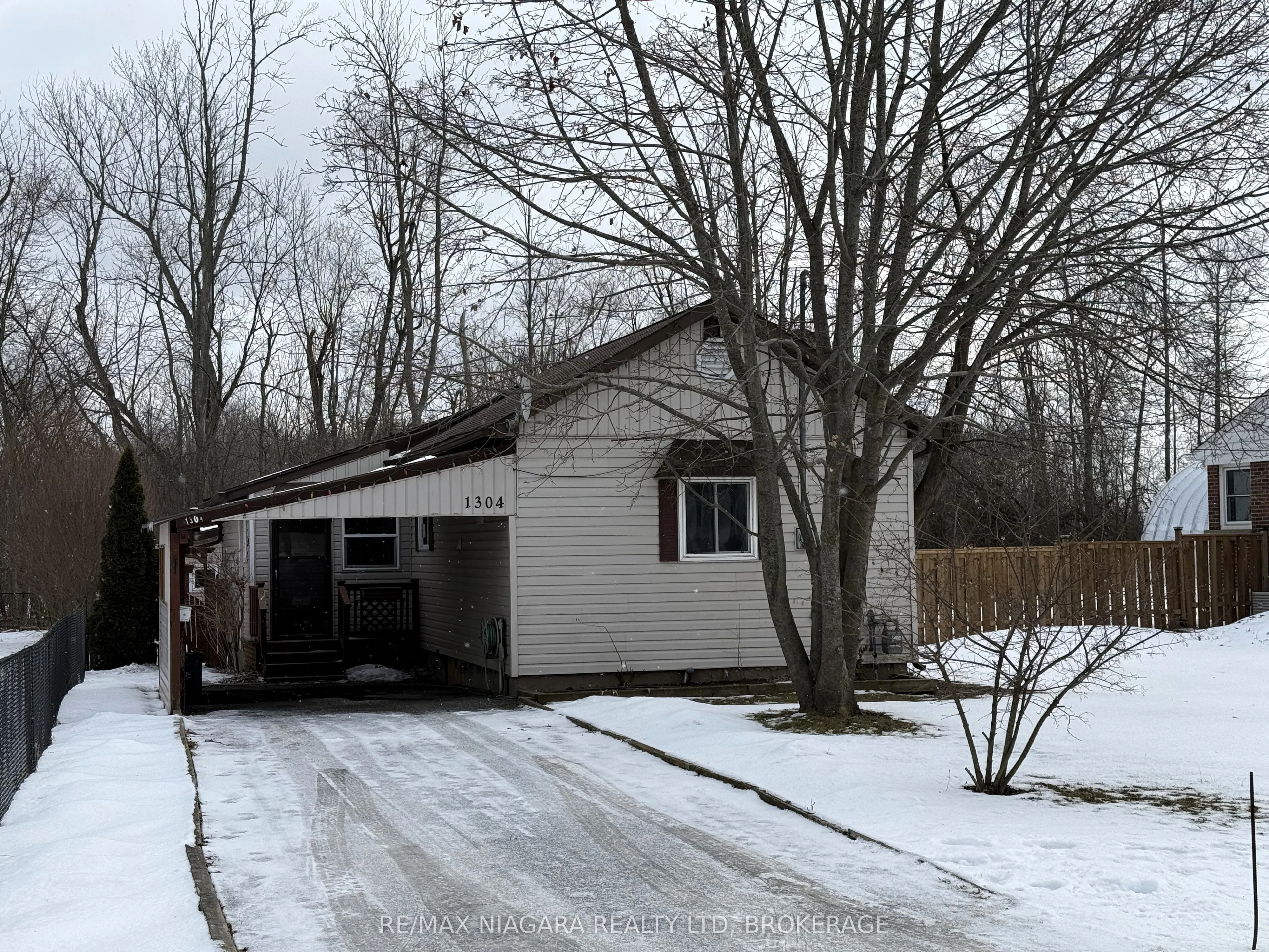 1304 Spears Road, Fort Erie, On L2a 4n3