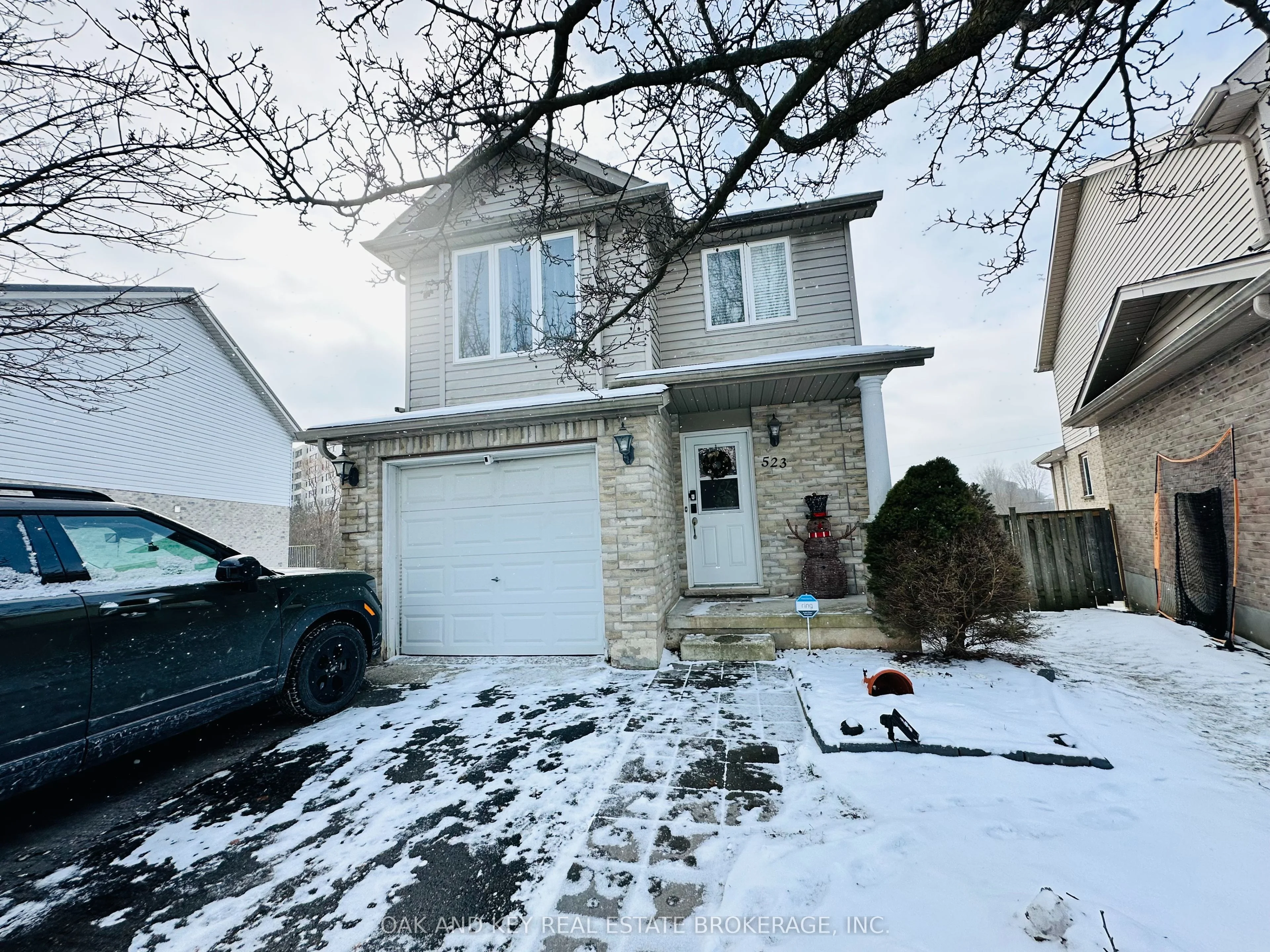 523 Sprucewood Drive A, London North, On N5x 4j5