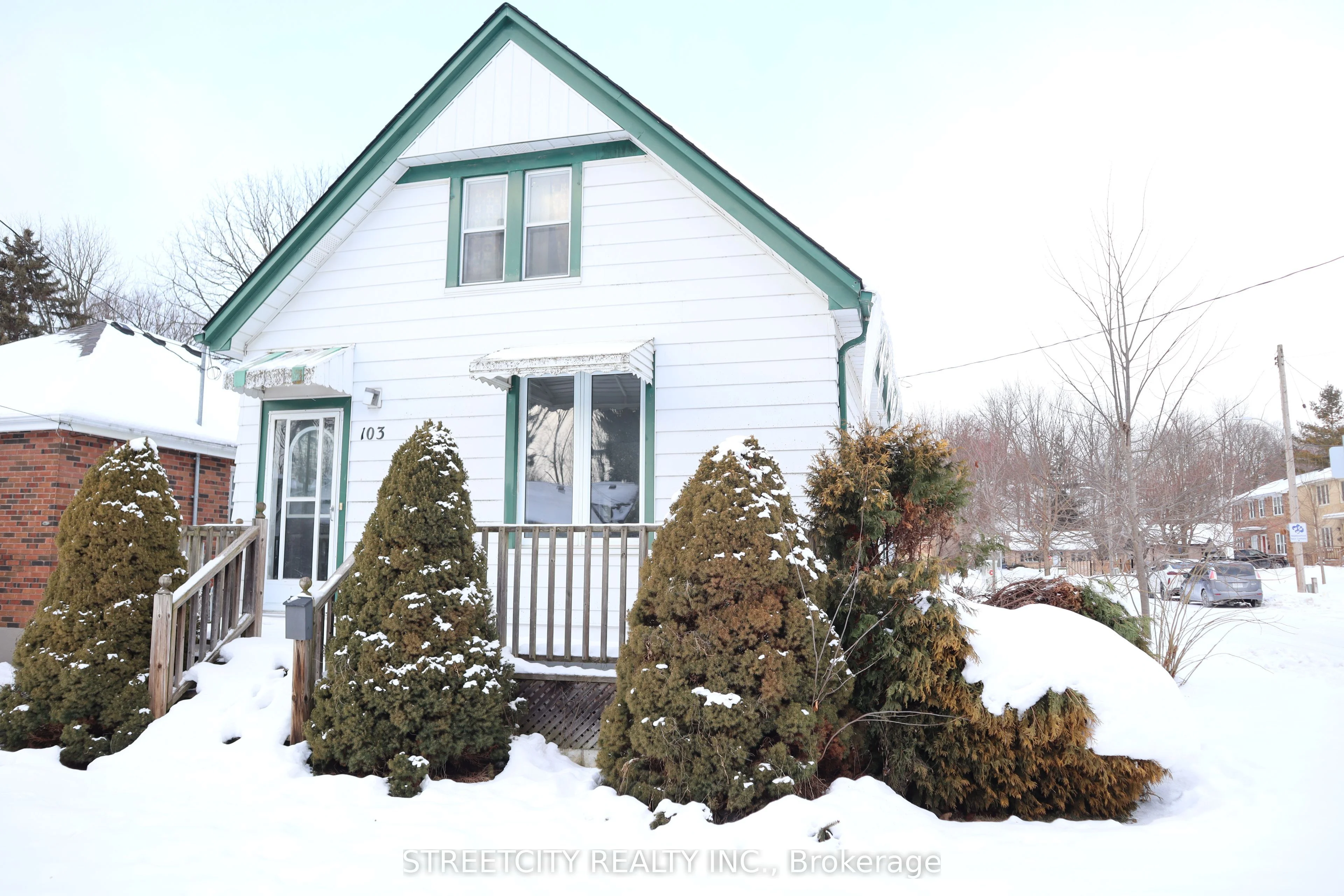 Detached in London North