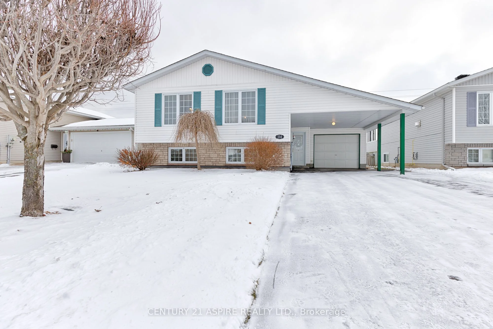 Detached in Pembroke