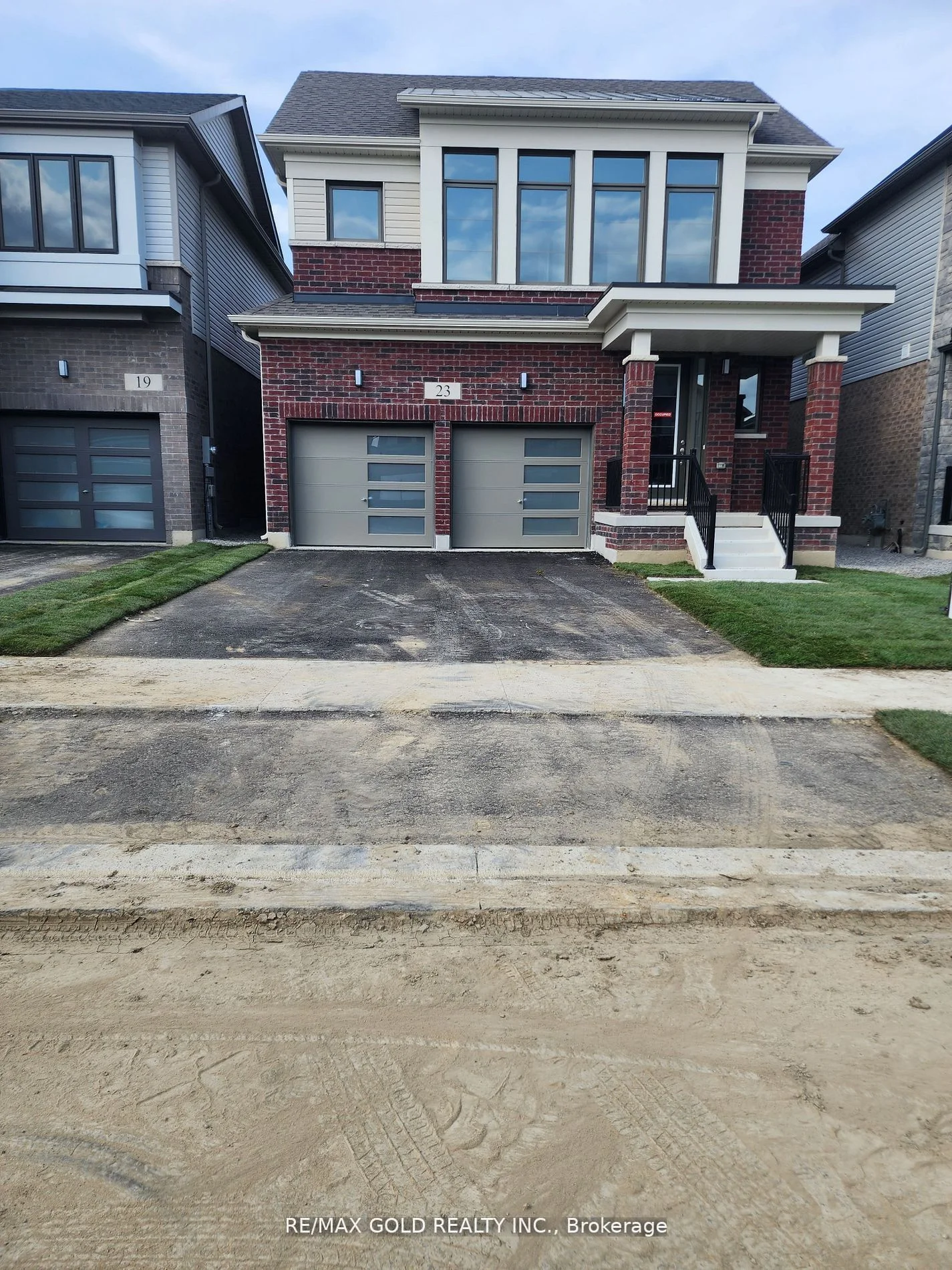 23 Weylie Street, Hamilton, On L0r 1w0