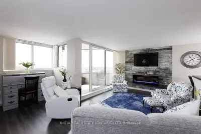 127 Belmont Drive 807, London South, On N6j 4j7