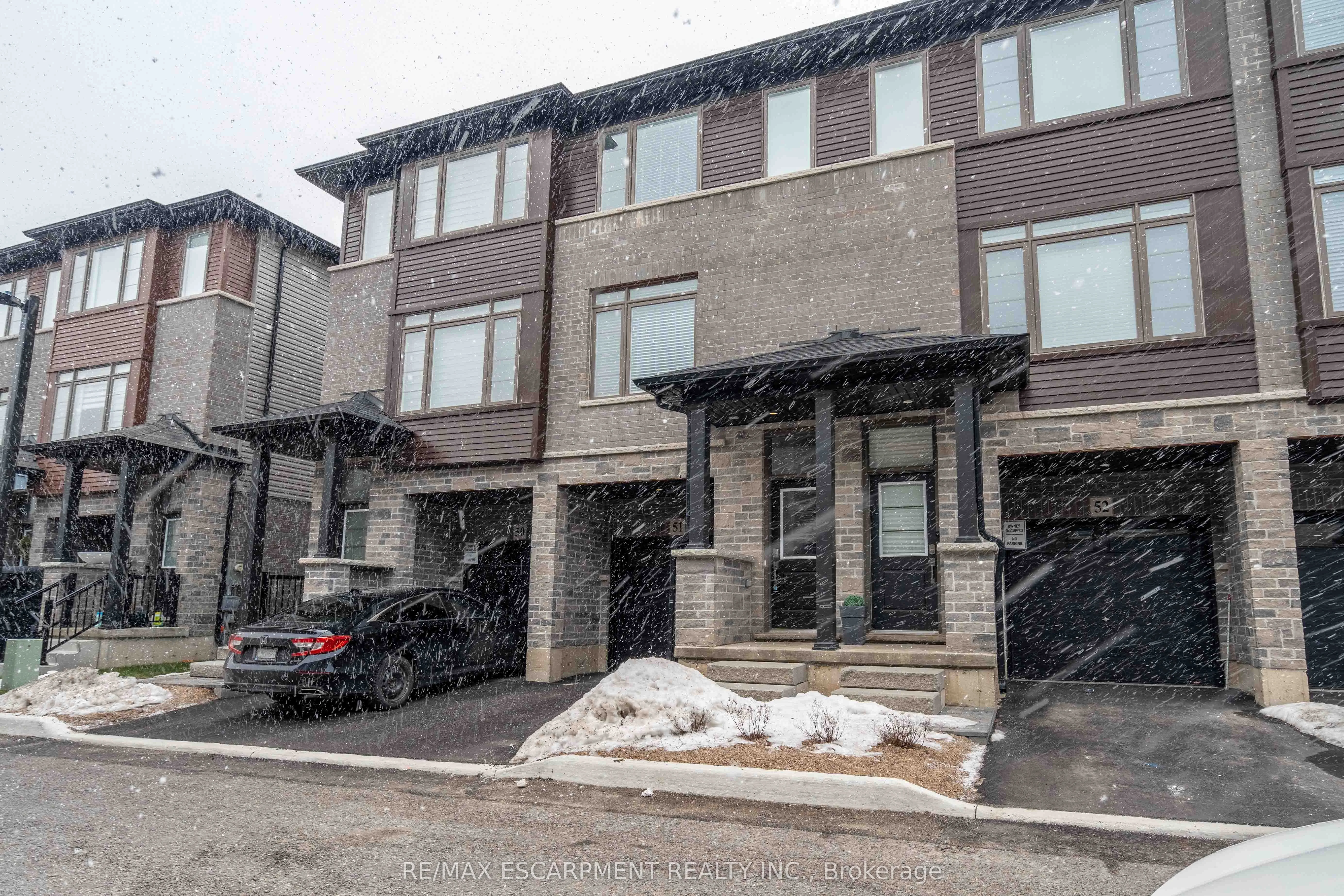 5000 Connor Drive 51, Lincoln, On L3j 0t4
