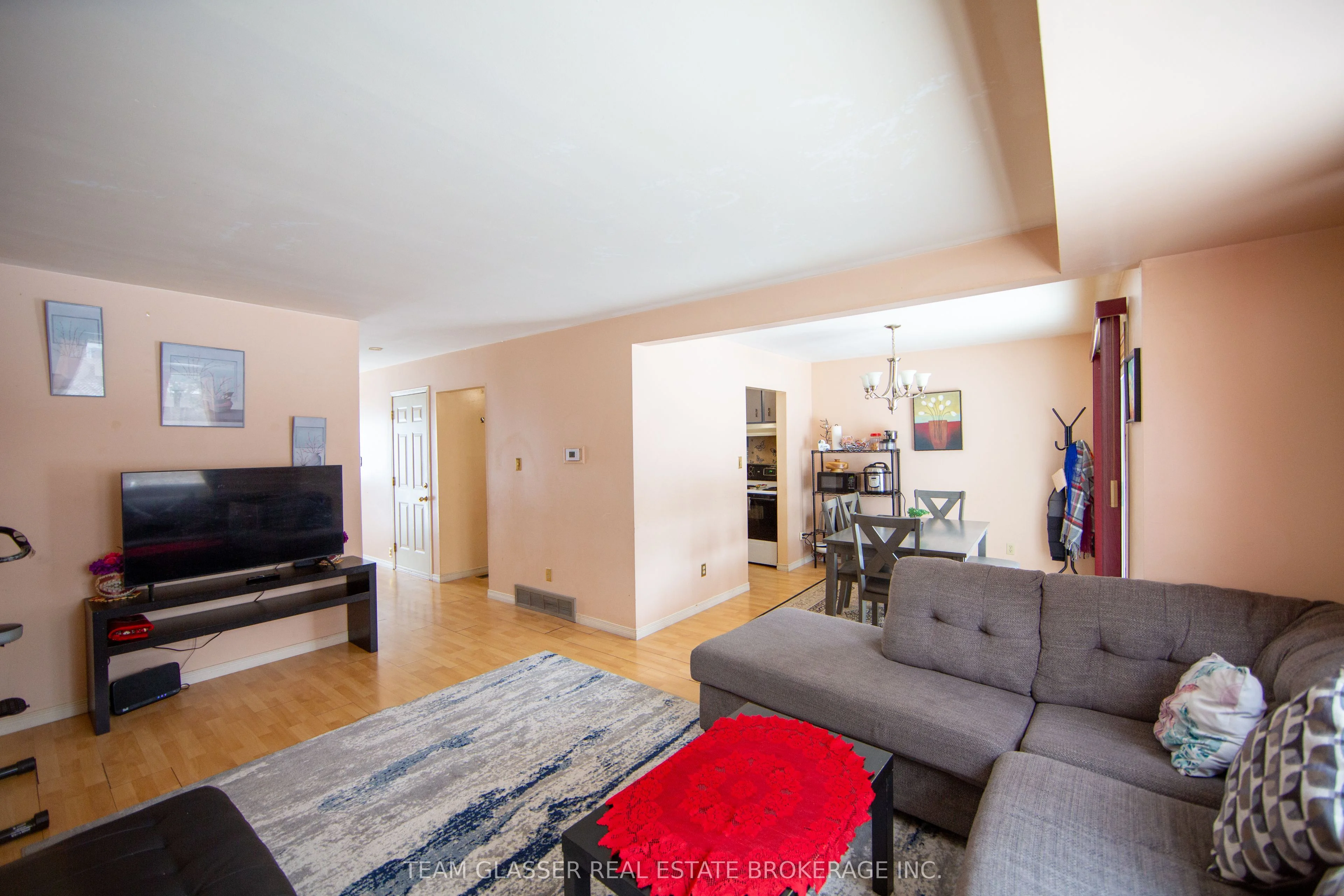 34 ACTON Crescent, London South, ON N6E 1W5