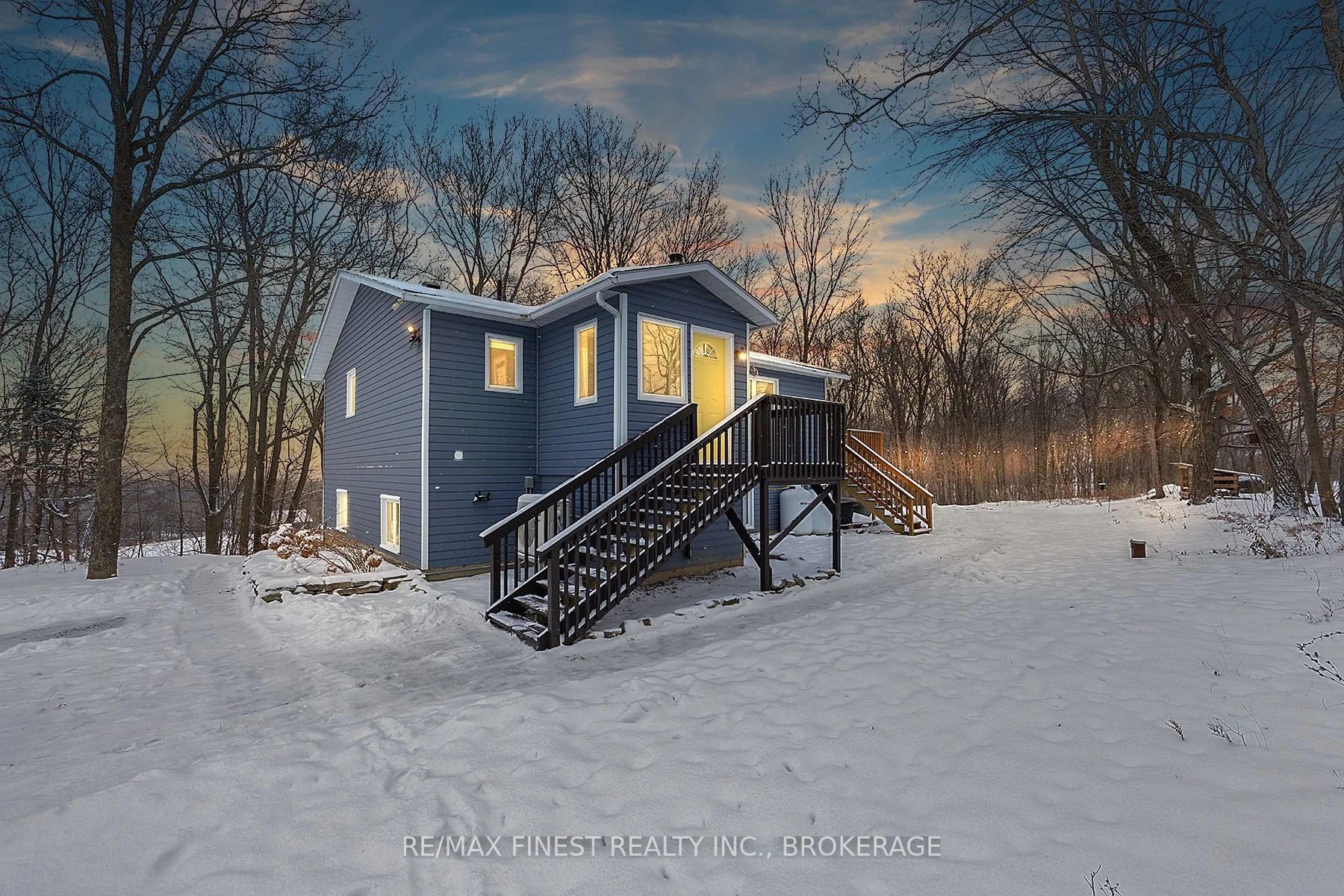 Detached in Frontenac