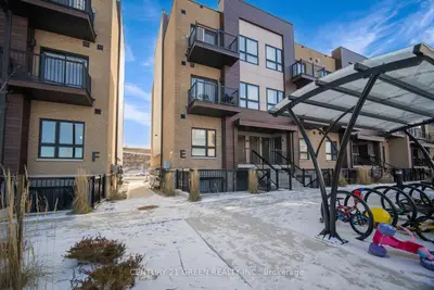 Condo Townhouse in Kitchener