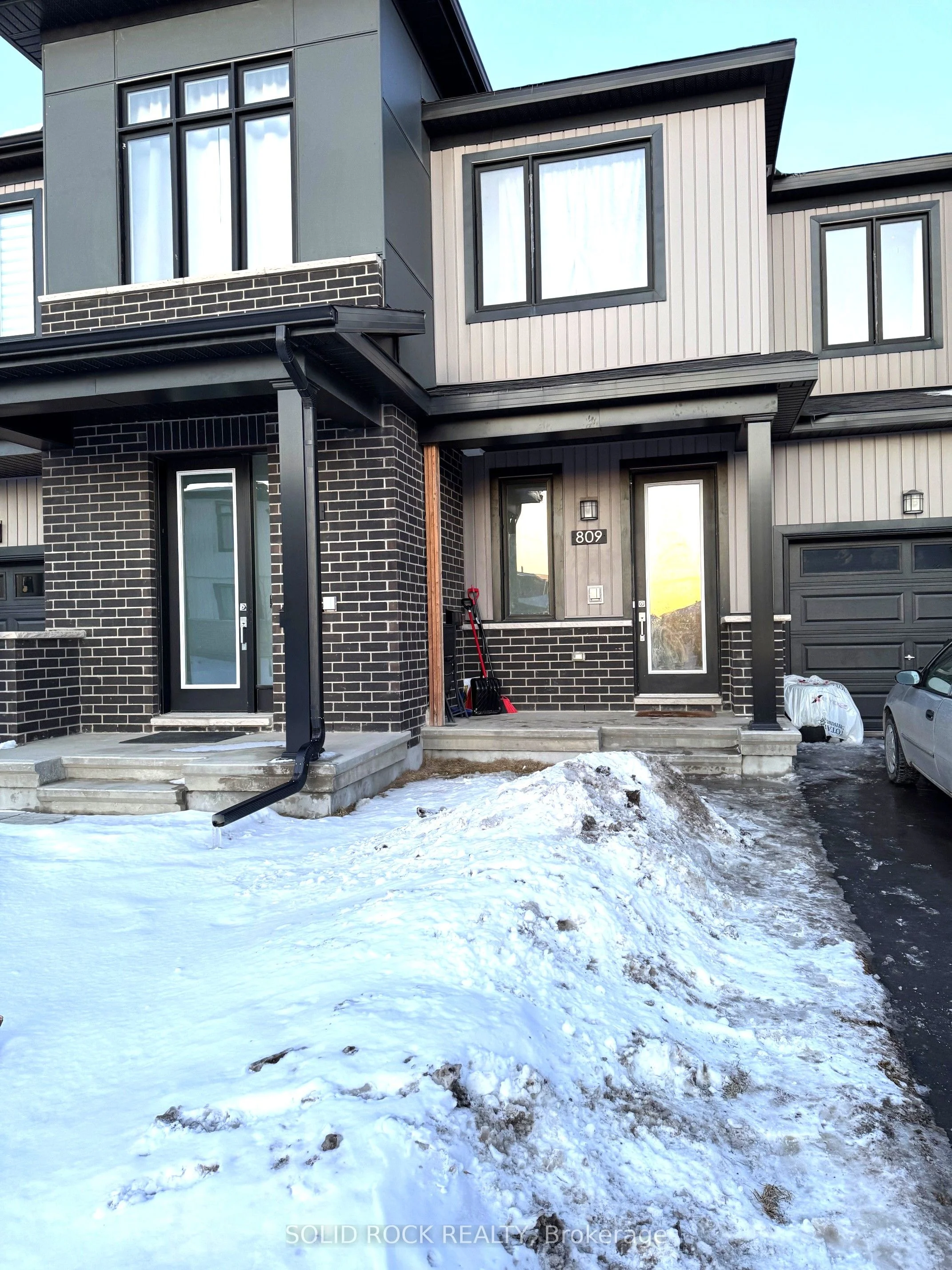 809 Cerulean Way E, Orleans - Convent Glen And Area, On K1w 0s7
