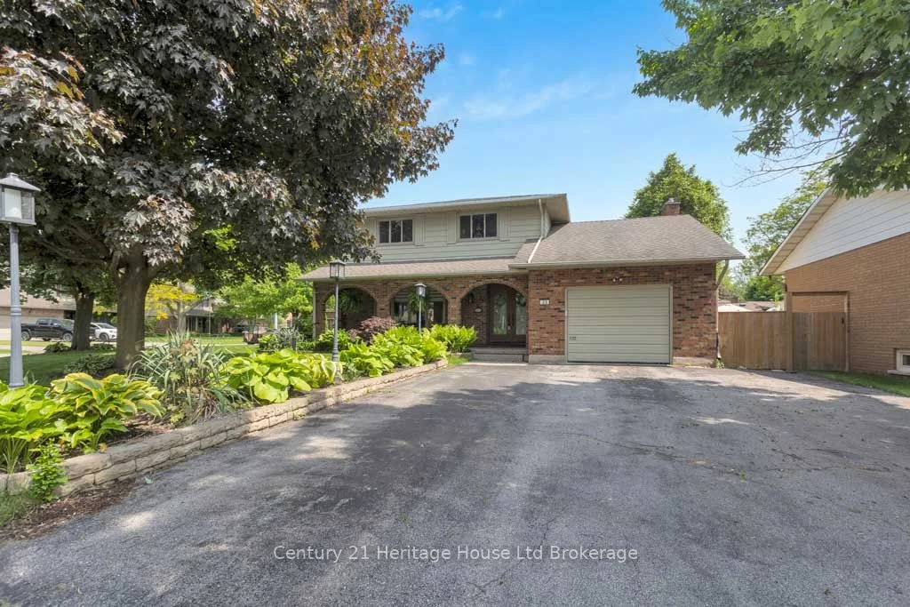 Detached in Tillsonburg