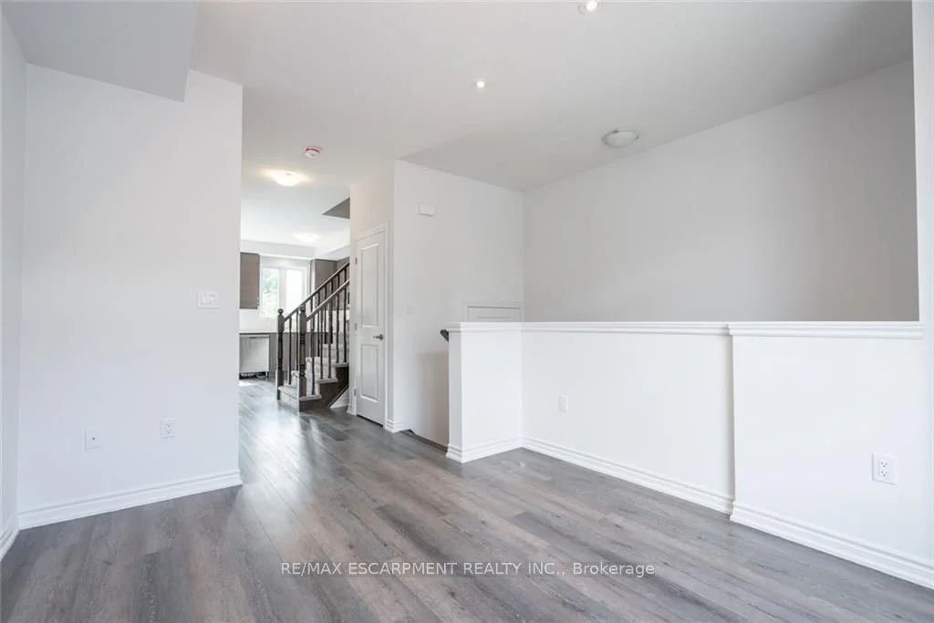 5000 Connor Drive 51, Lincoln, ON L3J 0T4