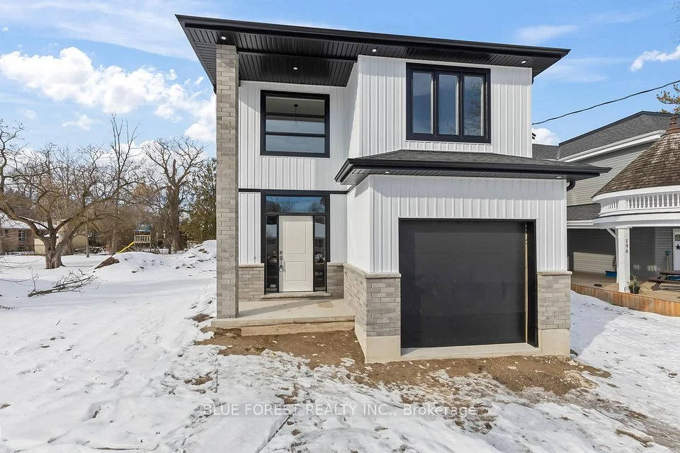194-1 Mcrae Street, Southwest Middlesex, On N0l 1m0