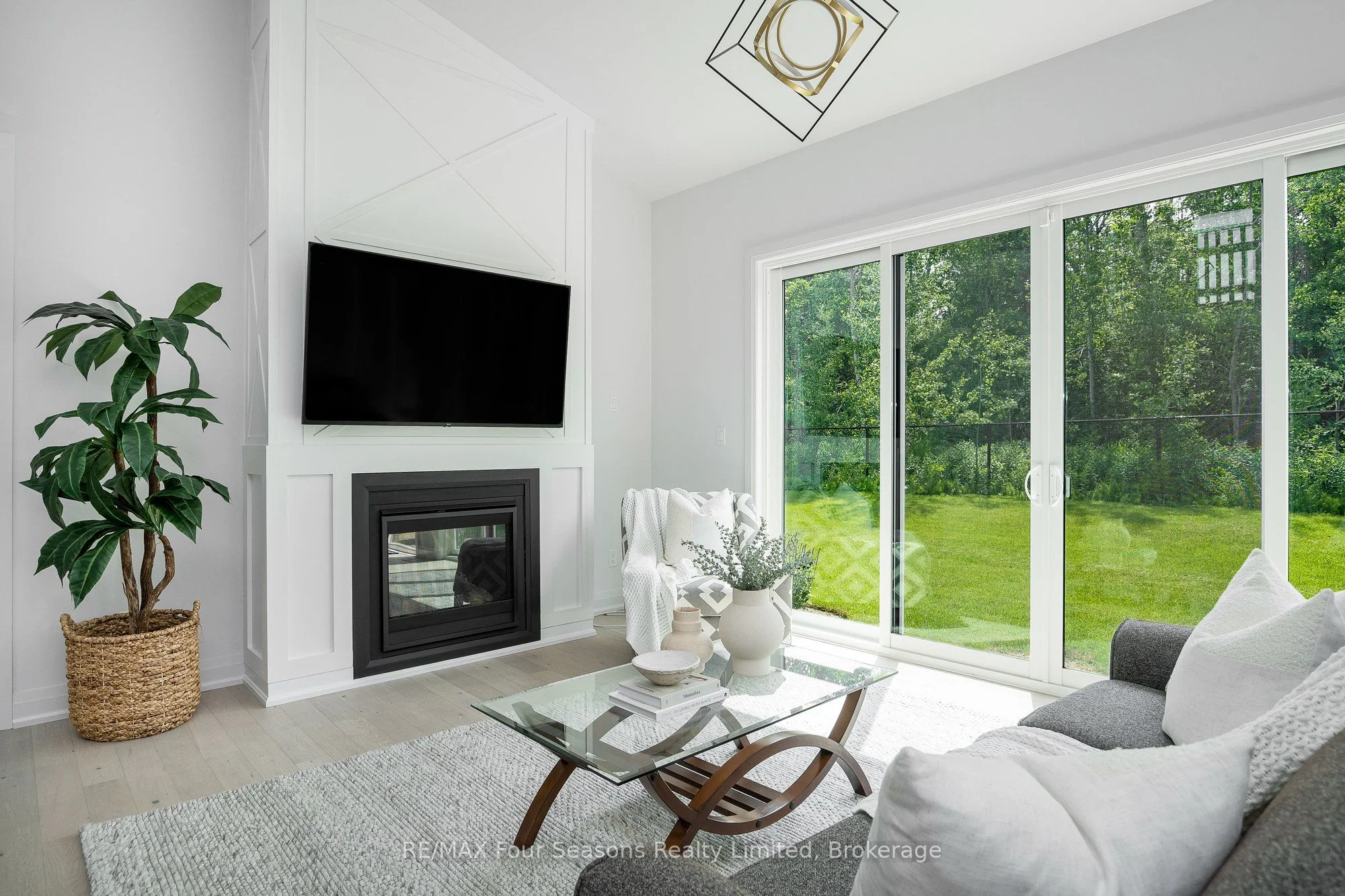 112 GOLDIE Court, Blue Mountains, ON L9Y 0V5